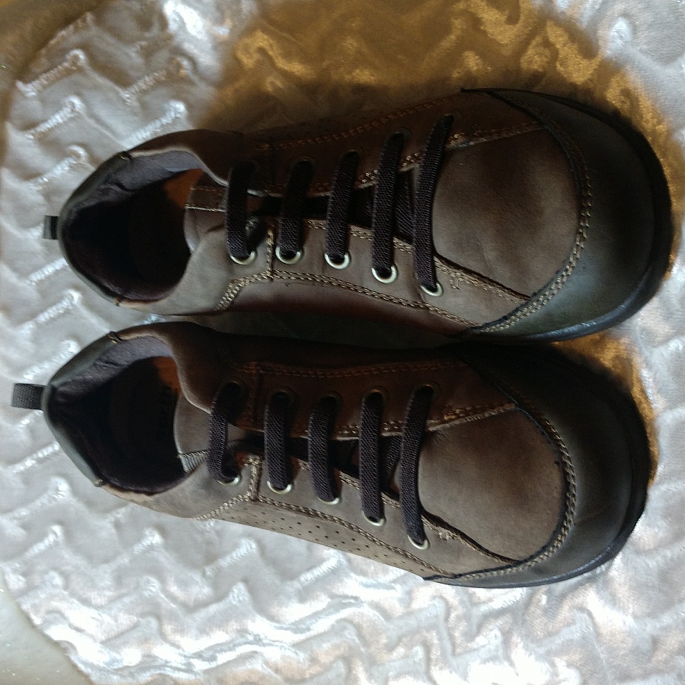 Women's shoes used